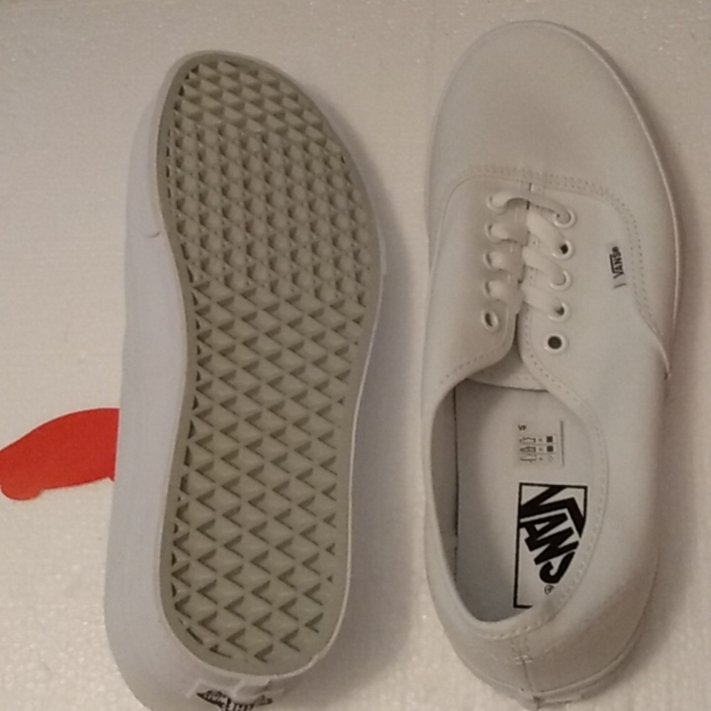 Vans - Picture 2 of 3